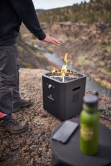 Ukiah Tailgater II Outdoor-Kamin mit Bluetooth-Lautsprecher